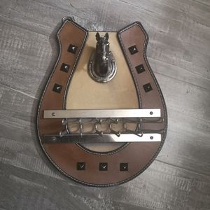 Rustic Ranch Style Horse Cowboy wall mounted Tie Holder Organizer